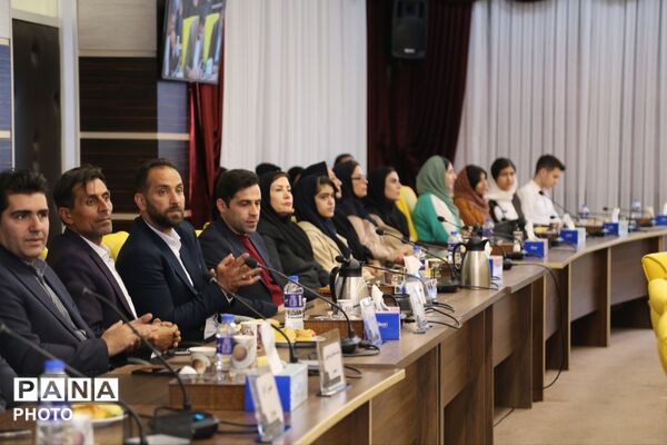 تجلیل از دانش‌آموزان ورزشکار و قهرمان آذربایجان شرقی