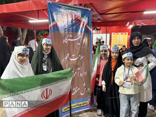 برپایی ایستگاه سلامت‌محور دانش‌آموزی در تجمعات شبانه