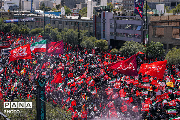 تشییع پیکر رهبر شهید انقلاب در مشهد مقدس-۳