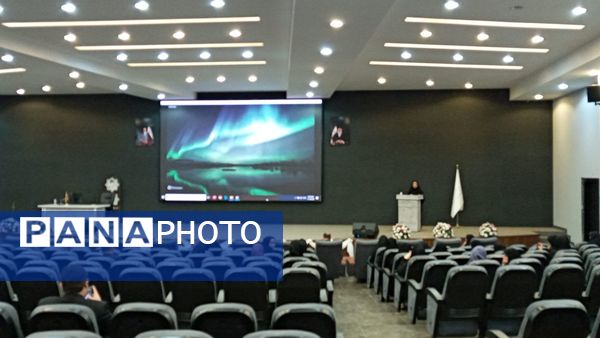  اولین نشست حضوری رابطین پژوهش و پژوهش‌سرا ها در اسلامشهر