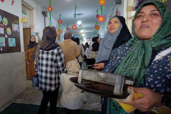 جشن ولادت بانوی دو عالم در دبستان وحیدکیهانی 