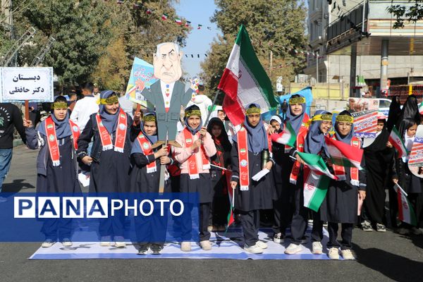 فریاد استکبار ستیزی از ورامین طنین انداز شد