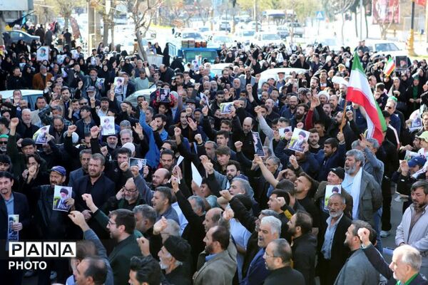 تجدید عهد با آرمان های رهبر شهید انقلاب در نماز جمعه فشافویه