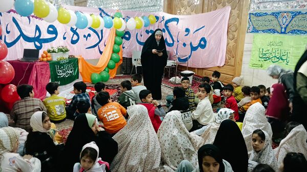 اجرای برنامه شاد برای کودکان در شهرستان کاشمر 