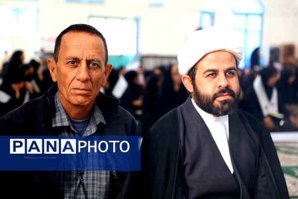 اجتماع همایش «شکوه اقتدار» بسیجیان در لنده