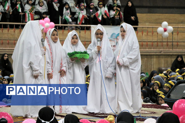 همایش دختران حاج قاسم 