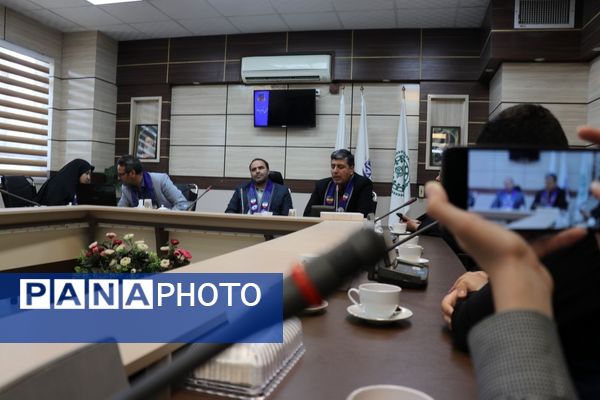 تجلیل از خبرنگاران برتر ناحیه دو مشهد با حضور مسئولان استانی