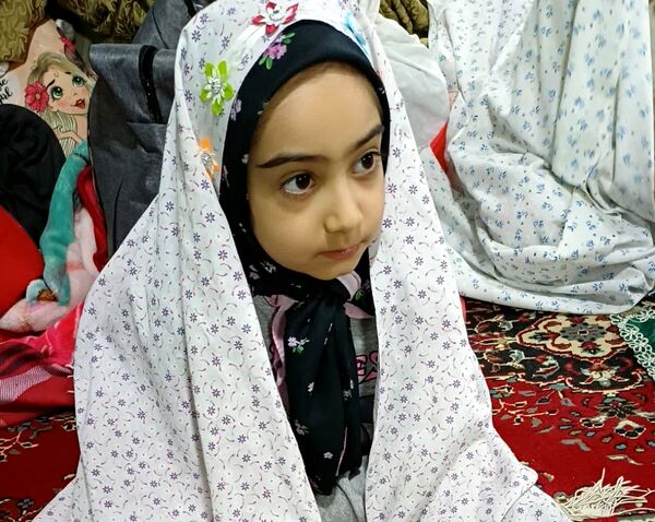دختران آسمانی در خلوت عاشقانه مسجد