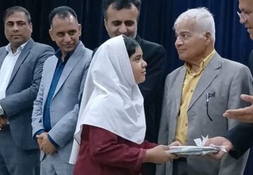 رونمایی از ۳۰ اثر قصه‌‌نویسی دانش‌‌آموزان