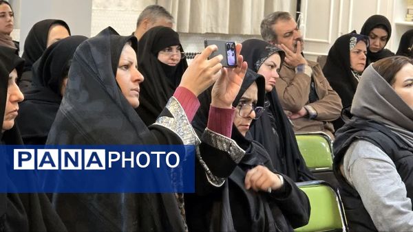 جلسه دوم هدایت تحصیلی ویژه پایه نهم دبیرستان دوره اول بعثت واحد۶ 