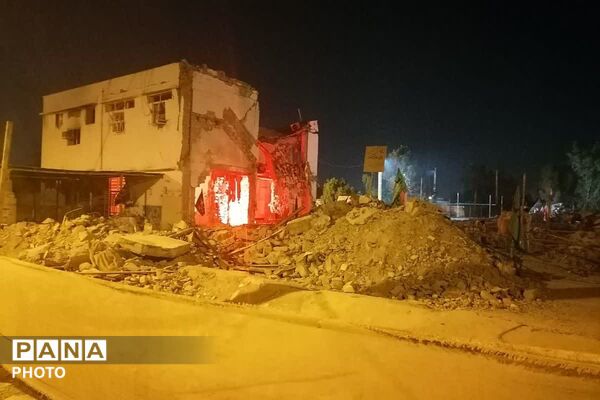 فرهنگیان بازنشسته شهریار تسلی‌بخش والدین میناب شدند