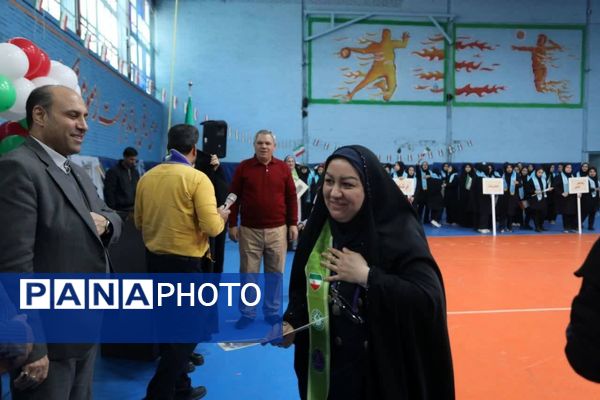 سالن شهید رجایی ورامین میزبان همایش یاوران انقلاب