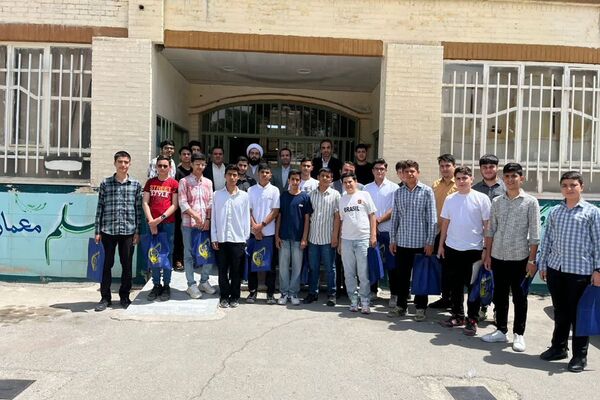 تجلیل از دانش‌آموزان اتحادیه انجمن‌های اسلامی در بهارستان‌۲