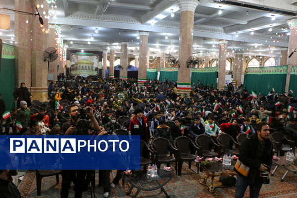 رونمایی از کتاب «سردار ایرانی» ویژه نوجوانان در قم