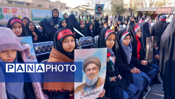 انس و ارادت دانش‌آموزان مدارس ناحیه یک قم به شهید گمنام