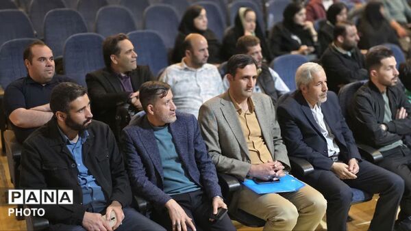 اولین گردهمایی انتخابات هیات موسسان و هیات مدیره مجمع خبرنگاران شهرستان شبستر 