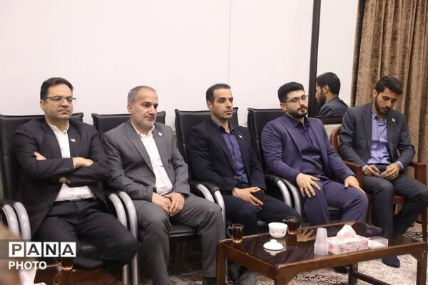 آغاز برنامه‌های گرامیداشت هفته معلم در قم