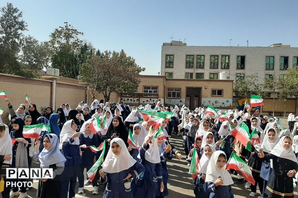 مراسم دهه فاطمیه و هفته پدافند غیرعامل در دبستان منتظر قائم شهرری 