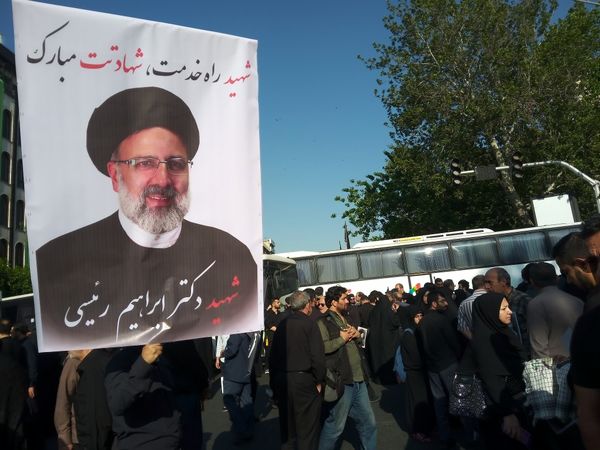 شهادت هنر مردان خداست