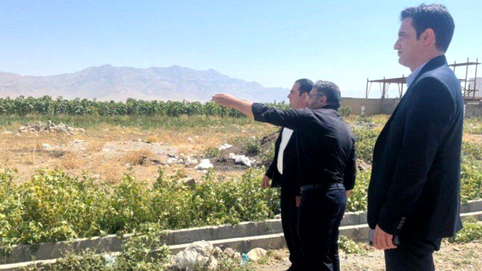  رایزنی برای ساخت مدرسه در زمین وقفی شترخُفت نورآباد لرستان