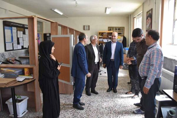 بازدید معاون مرکز ارزشیابی و تضمین کیفیت وزارت آموزش و پرورش از حوزه‌ آزمون و مرکز تصحیح اوراق آزمون نهایی ناحیه یک مشهد 