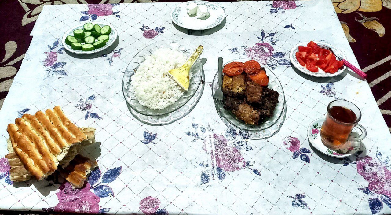 سفره‌ای کوچک، داستانی بزرگ