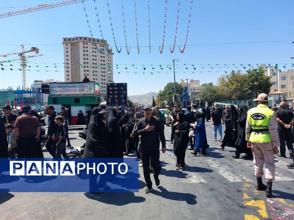 مراسم پیاده‌روی جاماندگان اربعین حسینی در مشهد 