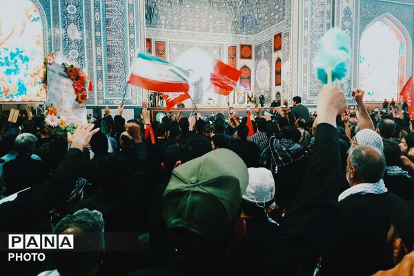 در آغوش خورشید هشتم؛ وداع حماسی با رهبر شهید در حریم امام مهربانی‌ها - 1