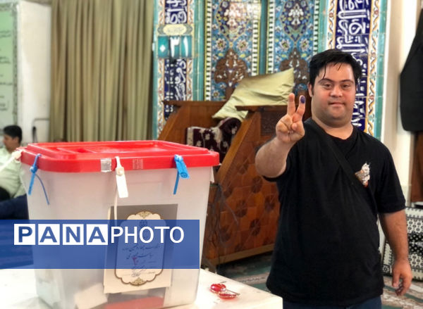 حضور پررنگ مردم کردکوی در دور دوم انتخابات