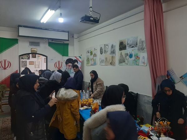 برپایی بازارچه مشاغل خانگی در کانون امید انقلاب