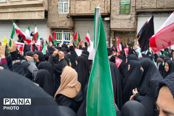 تجدید پیمان مردم ولایتمدار بهارستانی با سومین رهبر انقلاب در روز قدس