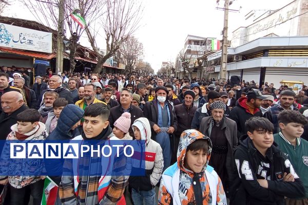 راهپیمایی یوم‌الله ۲۲بهمن با حضور گسترده مردم و نهادها در بانه