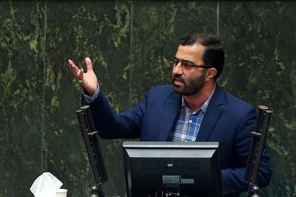 افزایش 20 درصدی حقوق برای سال آتی اصلاح می‌شود/برنامه‌ مشترک دولت و مجلس برای رفع مشکلات اقتصادی 