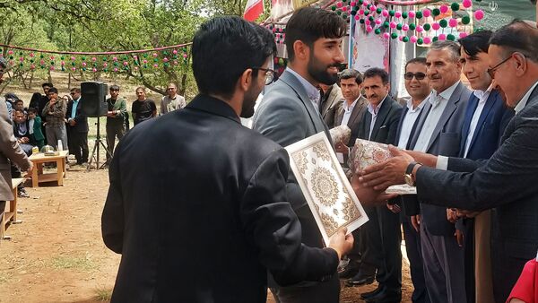 جشن باشکوه بزرگداشت مقام معلم در شهرستان مارگون