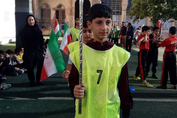 المپیاد ورزشی در دبستان شاهد حیات ناحیه 3 شیراز