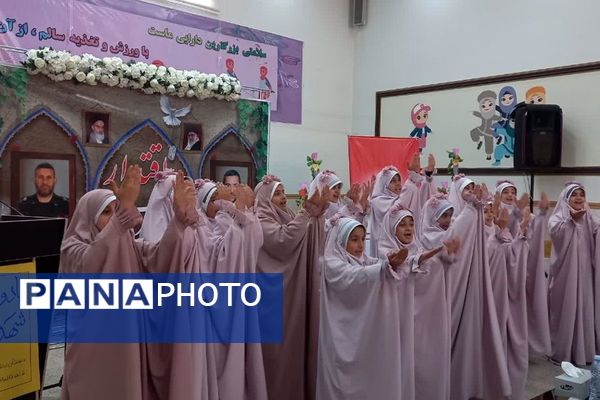 برگزاری یادواره شهدای اقتدار با محوریت خانواده‌های شهید مهری و عیوضی در اسلامشهر