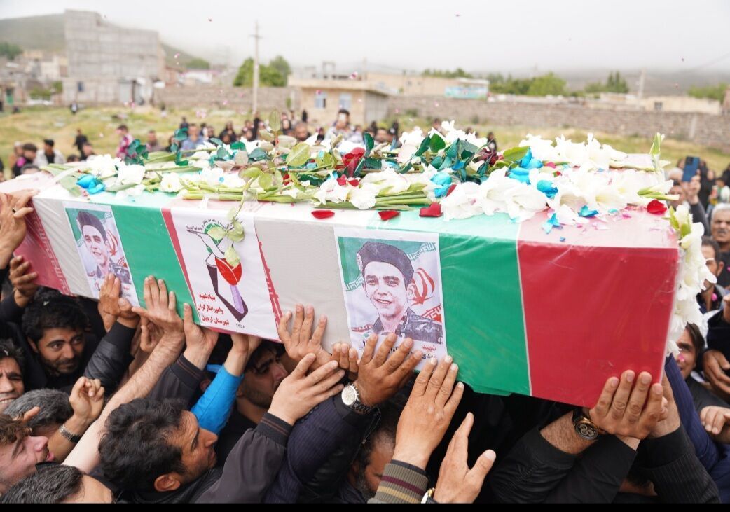 تشییع پیکر شهید والامقام «مهدی فروتن‌آلوارس» در شهرستان سرعین