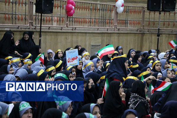 همایش دختران حاج قاسم 