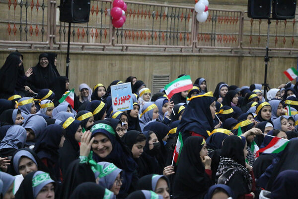 همایش دختران حاج قاسم 