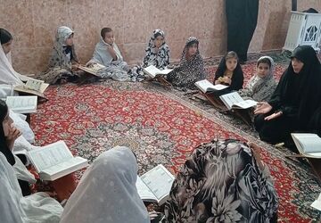 برگزاری محفل انس با قرآن در روستای اولادقباد کوهدشت 