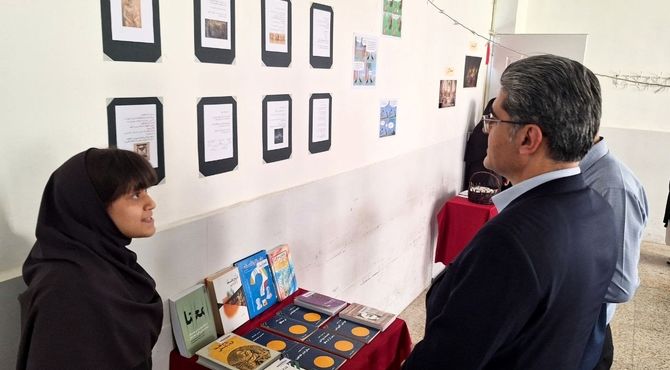 گامی به سوی آینده با دستاوردهای علمی و پژوهشی دانش آموزان فرزانگان۶