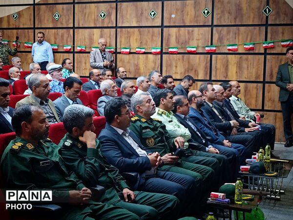 همایش تجلیل از فرماندهان و پیشکسوتان دفاع مقدس شهرستان کاشمر