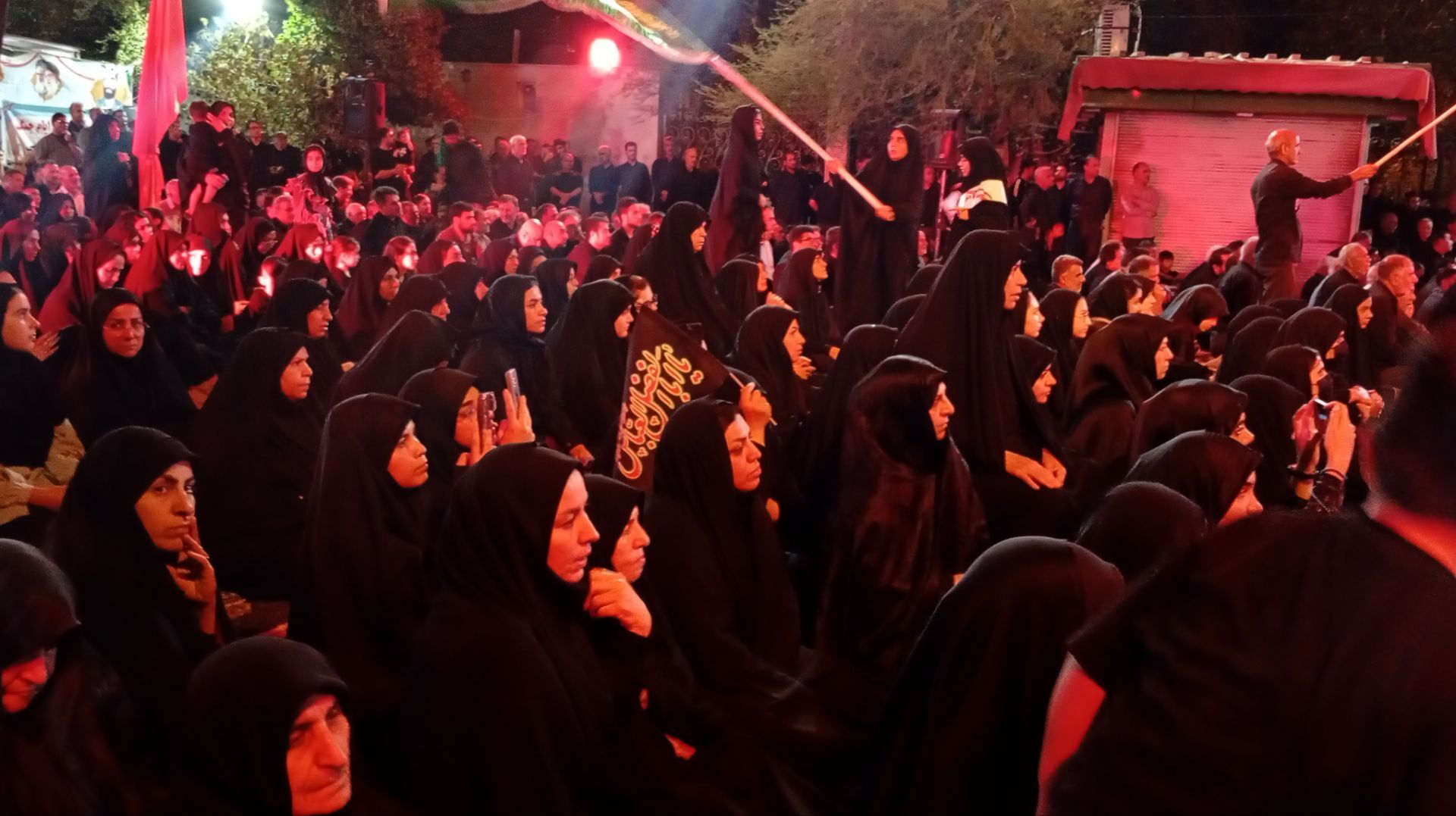 نهمین شب از سوگواره بزرگ محرم در میدان شهید بهشتی پلدختر 