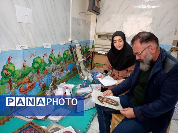 داوری آثار هنری مسابقات فرهنگی هنری آموزش و پرورش ناحیه ۳ 