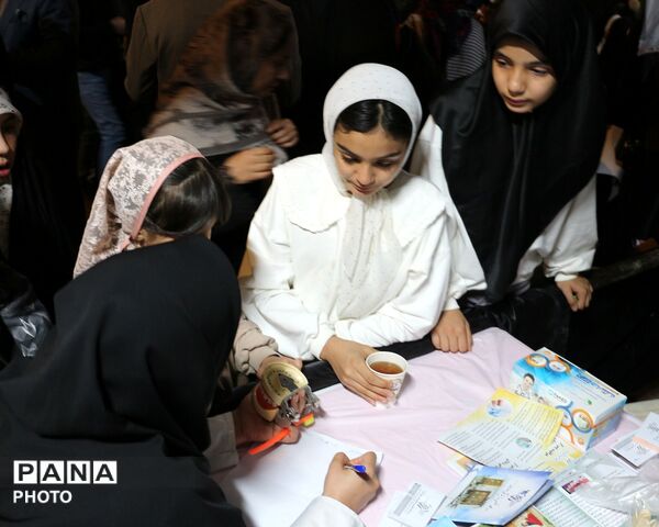 اجرای طرح ویزیت رایگان  دندان  در اجتماعات شبانه بجنورد