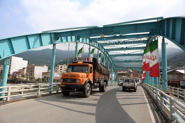 بازدید نماینده دولت و وزیر آموزش و پرورش از پروژه‌های عمرانی شهرستان سوادکوه