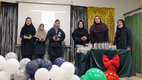 جشن ستارگان ویژه دانش آموزان برتر دبیرستان نورالهدی 