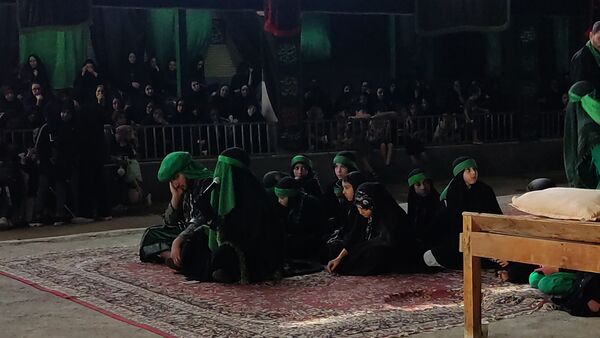 مراسم تعزیه خوانی در روستای هریزه در اربعین حسینی 