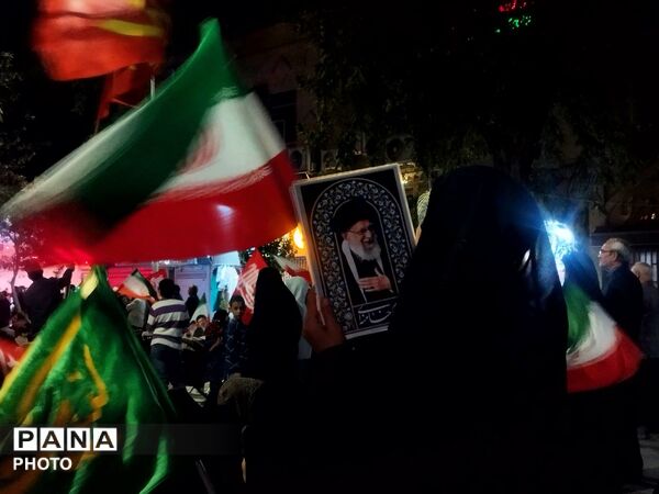 تداوم حضور مردم نیشابور در دویست‌وسی‌امین شب از شهادت قائد امت 