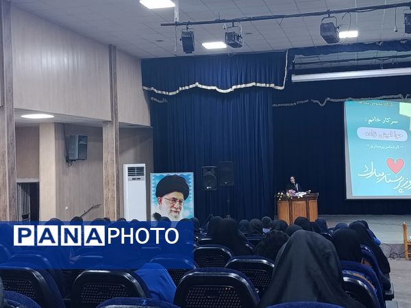 جشن میلاد حضرت زینب(س) و روز پرستار در سالن ارشاد حاجی‌آباد